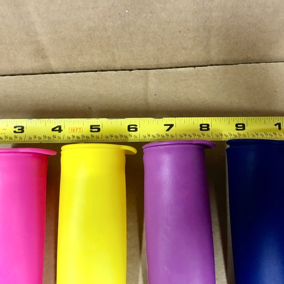 Set of 5 Silicone Ice Pop Molds, freezer pops, kid friendly, resealable lids - Picture 5 of 5